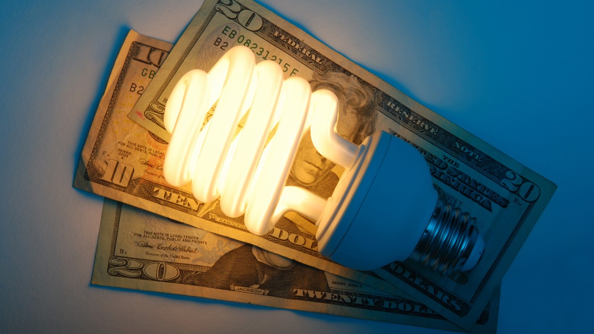 Qué tarifa de luz contratar para ahorrar en iluminación
