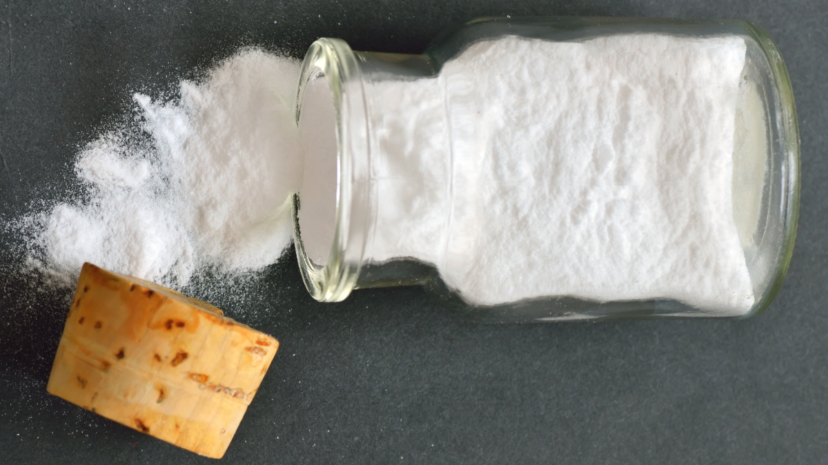 Cómo desatascar un inodoro con bicarbonato de sodio