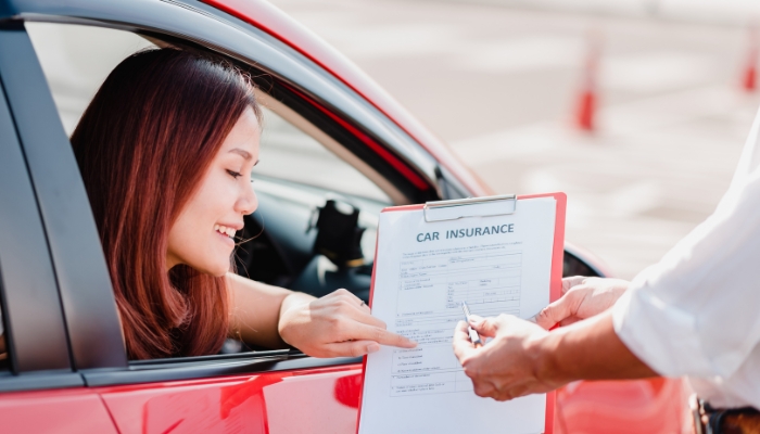 Por qué varían los precios de los seguros de coche